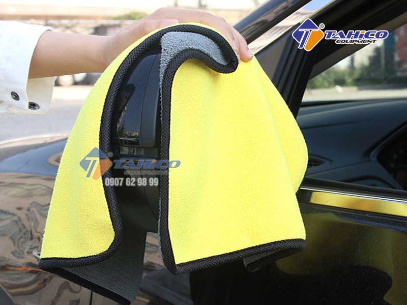 Khăn lau xe ô tô chuyên dụng