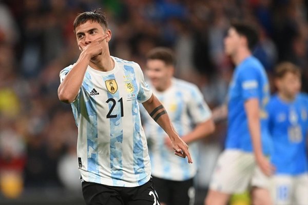 Dybala ăn mừng cực ngầu khi ghi bàn cho đồng đội Dybala Argentina: Mối tình đẹp giữa một tài năng và quốc gia bóng đá