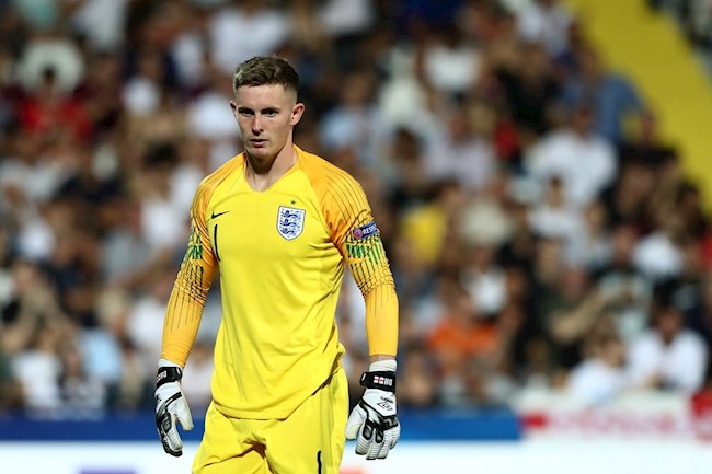 Tiểu sử cầu thủ Dean Henderson