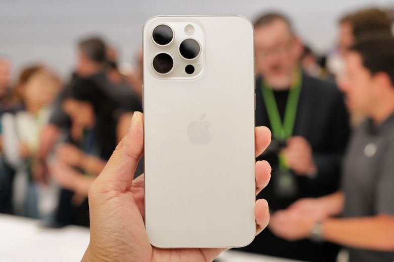 So sánh iPhone 15 và iPhone 15 Pro